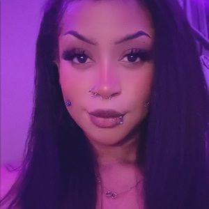 Meet your Posher, Naomi